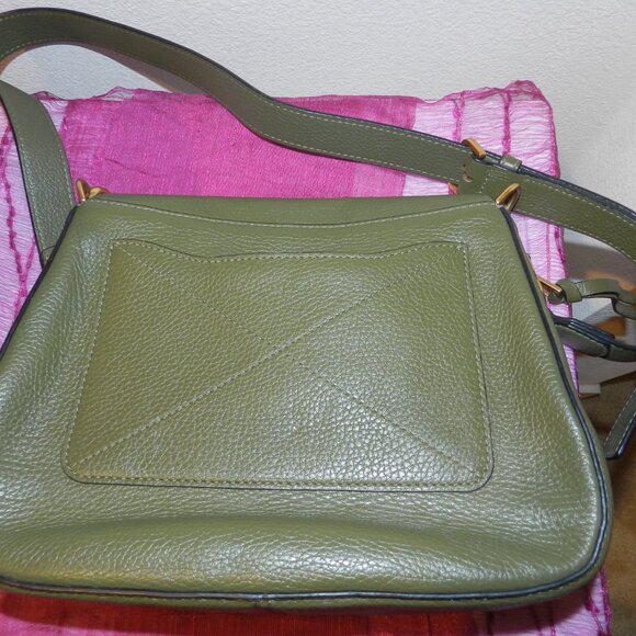 👜Marc Jacobs Recruit Nomad Saddle Pebble Leather Army Green Crossbody Bag 👜 - Picture 4 of 16